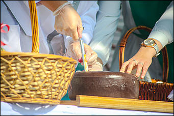 24 августа 2019 г., Барнаул   10 тонн сыра, 20 тысяч гостей: как в Барнауле прошел фестиваль "Дни алтайского сыра"