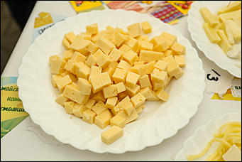 24 августа 2019 г., Барнаул   10 тонн сыра, 20 тысяч гостей: как в Барнауле прошел фестиваль "Дни алтайского сыра"