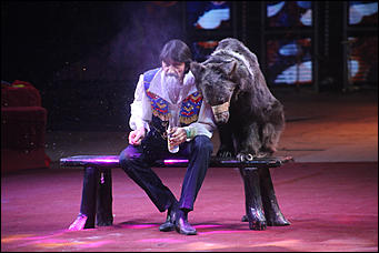 28 декабря 2017 г., Барнаул   Цирк, да и только: в Барнауле состоялась премьера новогоднего циркового шоу