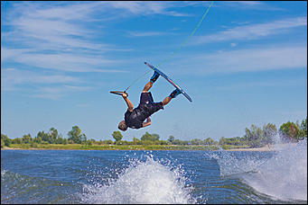23 июля 2011 г., Барнаул   Тест-драйв автомобилей CITROЁN, открытый чемпионат Алтайского края по вейк-борду и водным лыжам от официального дилера CITROЁN в Алтайском крае - Автоцентра АНТ