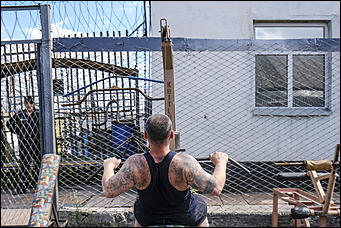 30 май 2017 г., Барнаул Мельников Вячеслав   Везде жизнь. Как "прокачиваются" заключенные барнаульской колонии №3