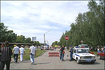 23 августа 2009 г., Барнаул   Праздник цветов и парад невест в Барнауле