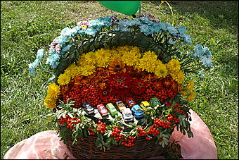 23 августа 2009 г., Барнаул   Праздник цветов и парад невест в Барнауле