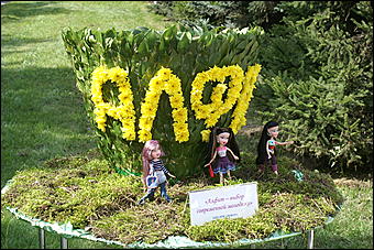 23 августа 2009 г., Барнаул   Праздник цветов и парад невест в Барнауле