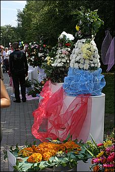 23 августа 2009 г., Барнаул   Праздник цветов и парад невест в Барнауле