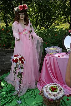 23 августа 2009 г., Барнаул   Праздник цветов и парад невест в Барнауле