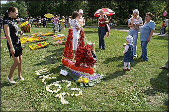 23 августа 2009 г., Барнаул   Праздник цветов и парад невест в Барнауле