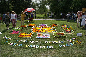 23 августа 2009 г., Барнаул   Праздник цветов и парад невест в Барнауле