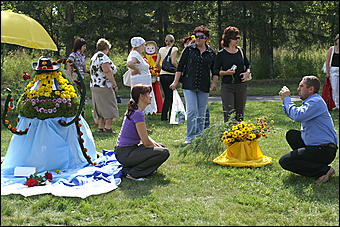 23 августа 2009 г., Барнаул   Праздник цветов и парад невест в Барнауле