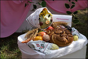 23 августа 2009 г., Барнаул   Праздник цветов и парад невест в Барнауле