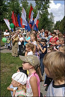 23 августа 2009 г., Барнаул   Праздник цветов и парад невест в Барнауле