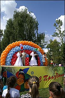 23 августа 2009 г., Барнаул   Праздник цветов и парад невест в Барнауле