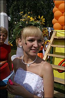 23 августа 2009 г., Барнаул   Праздник цветов и парад невест в Барнауле