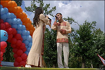23 августа 2009 г., Барнаул   Праздник цветов и парад невест в Барнауле