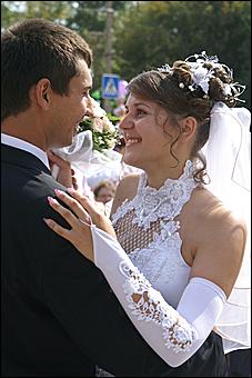 23 августа 2009 г., Барнаул   Праздник цветов и парад невест в Барнауле