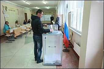 10 сентября 2017 г, Барнаул. Екатерина Смолихина   Шторки, бюллетени и колбаса: как в Барнауле прошел Единый день голосования