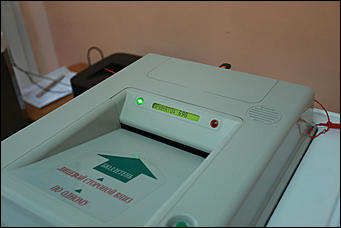 10 сентября 2017 г, Барнаул. Екатерина Смолихина   Шторки, бюллетени и колбаса: как в Барнауле прошел Единый день голосования