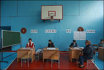 10 сентября 2017 г, Барнаул. Екатерина Смолихина   Шторки, бюллетени и колбаса: как в Барнауле прошел Единый день голосования