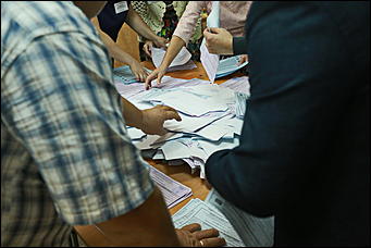 10 сентября 2017 г, Барнаул. Екатерина Смолихина   Шторки, бюллетени и колбаса: как в Барнауле прошел Единый день голосования