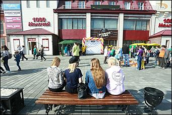 16 сентября 2017 г., Барнаул. Екатерина Смолихина   "Арбат", чумовой оркестр и "Корни": как барнаульцы отгуляли День города