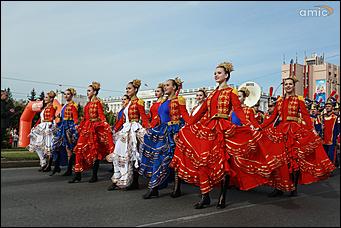 16 сентября 2017 г., Барнаул. Екатерина Смолихина   "Арбат", чумовой оркестр и "Корни": как барнаульцы отгуляли День города