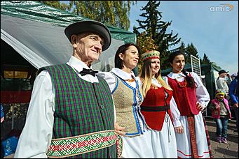 16 сентября 2017 г., Барнаул. Екатерина Смолихина   "Арбат", чумовой оркестр и "Корни": как барнаульцы отгуляли День города