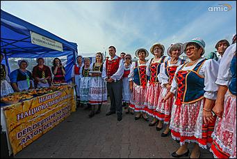 16 сентября 2017 г., Барнаул. Екатерина Смолихина   "Арбат", чумовой оркестр и "Корни": как барнаульцы отгуляли День города