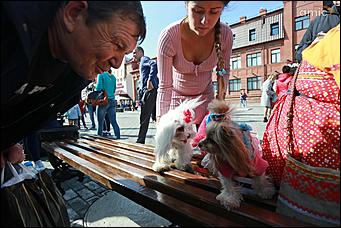 16 сентября 2017 г., Барнаул. Екатерина Смолихина   "Арбат", чумовой оркестр и "Корни": как барнаульцы отгуляли День города