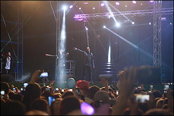 16 сентября 2017 г., Барнаул. Екатерина Смолихина   "Арбат", чумовой оркестр и "Корни": как барнаульцы отгуляли День города