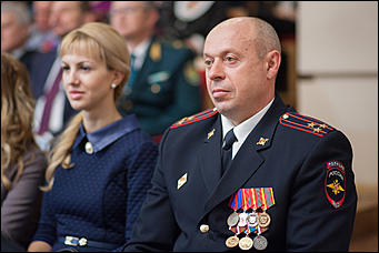 10 ноябрь 2016 г., Барнаул © Амител Вячеслав Мельников   Как поздравляли сотрудников МВД в Барнауле. Фоторепортаж