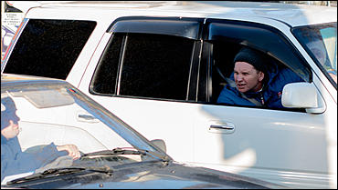 4 февраль 2016 г., Барнаул © Амител Вячеслав Мельников   Мужчины Барнаула, которые попали в объектив фотографа ИА "Амител"