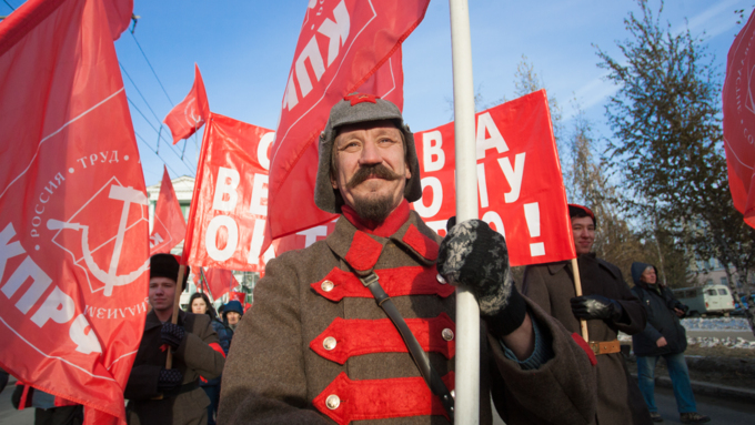 7 ноябрь 2016 г., Барнаул &copy; Амител Вячеслав Мельников   99-летие Великой революции в Барнауле
