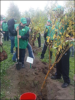 17 сентября 2009 г., Барнаул   Закладка "Аллеи будущего" в Барнауле