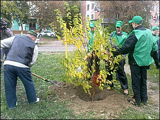 17 сентября 2009 г., Барнаул   Закладка "Аллеи будущего" в Барнауле