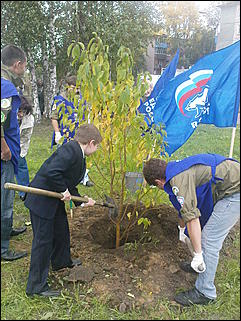 17 сентября 2009 г., Барнаул   Закладка "Аллеи будущего" в Барнауле
