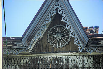 28 августа 2019 г., Барнаул. Екатерина Смолихина   Барнаул в деталях. Фотопрогулка по деревянному центру столицы