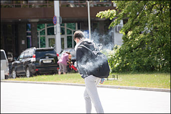 1 июнь 2016 г., Барнаул © Амител Вячеслав Мельников   На лодке в фонтане: как празднуют День защиты детей в Барнауле? 