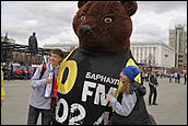 1 май 2012 г., Барнаул   Танцы с медведем. Радиостанция &laquo;DFM&raquo; в Барнауле отпраздновала свой день рождения