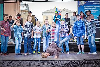 4 сентябрь 2013 г., Барнаул   DANCE Dень от DFM на площади Советов в Барнауле
