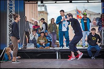 4 сентябрь 2013 г., Барнаул   DANCE Dень от DFM на площади Советов в Барнауле