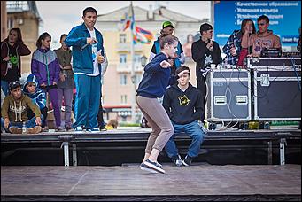 4 сентябрь 2013 г., Барнаул   DANCE Dень от DFM на площади Советов в Барнауле