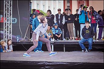 4 сентябрь 2013 г., Барнаул   DANCE Dень от DFM на площади Советов в Барнауле