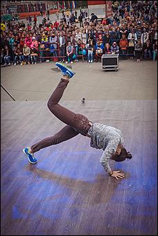 4 сентябрь 2013 г., Барнаул   DANCE Dень от DFM на площади Советов в Барнауле