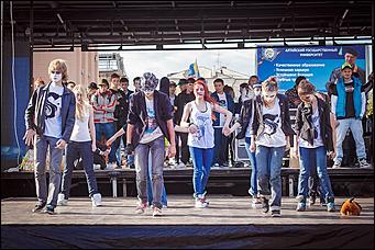 4 сентябрь 2013 г., Барнаул   DANCE Dень от DFM на площади Советов в Барнауле