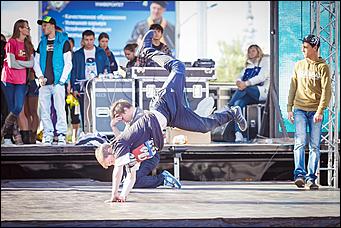 4 сентябрь 2013 г., Барнаул   DANCE Dень от DFM на площади Советов в Барнауле