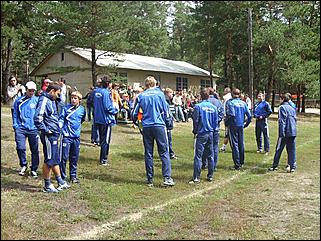 23 июля 2009 г., Барнаул   Футболисты барнаульского «Динамо» встретились с воспитанниками детских домов