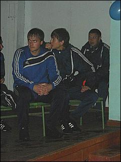 23 июля 2009 г., Барнаул   Футболисты барнаульского «Динамо» встретились с воспитанниками детских домов
