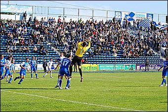 1 июля 2009 г., Барнаул   Матч 1/32 финала Кубка России по футболу 2009/10 «Динамо» – «Сибирь» – 0:2. Фото Андрея Денисюка