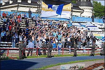 1 июля 2009 г., Барнаул   Матч 1/32 финала Кубка России по футболу 2009/10 «Динамо» – «Сибирь» – 0:2. Фото Андрея Денисюка