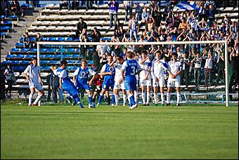 1 июля 2009 г., Барнаул   Матч 1/32 финала Кубка России по футболу 2009/10 «Динамо» – «Сибирь» – 0:2. Фото Андрея Денисюка